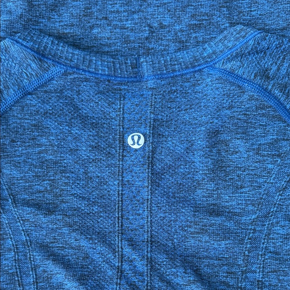 lululemon athletica Tops - Lululemon Blue Athletic Top with Thumb Holes